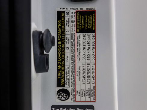 Used 2019 Nissan NV 3500 SV image 30