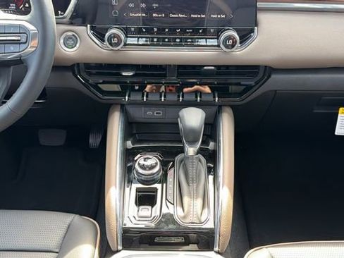 New 2026 GMC Canyon Denali AWD/4WD image 25