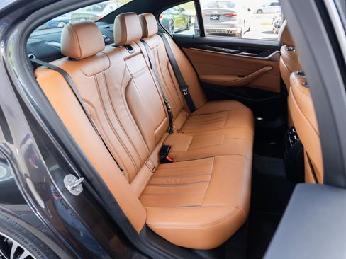 Used 2019 BMW 530i xDrive w/ Convenience Package AWD/4WD image 15