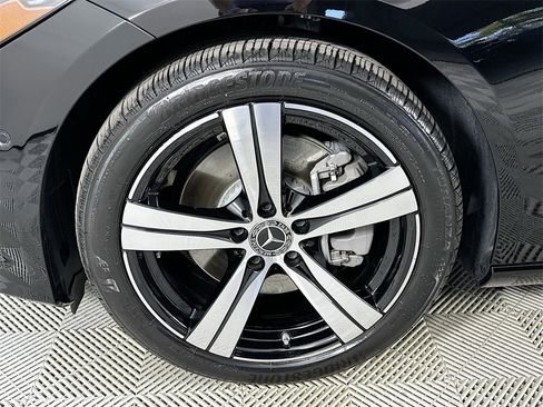 Certified 2025 Mercedes-Benz C 300 Sedan image 31
