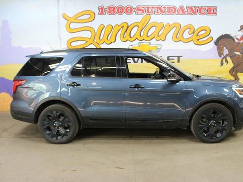 Used 2019 Ford Explorer Sport AWD/4WD image 1