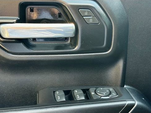 Used 2021 Chevrolet Silverado 1500 Custom Trail Boss w/ Safety Confidence Package image 15