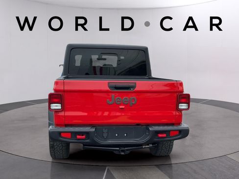 Used 2023 Jeep Gladiator Rubicon AWD/4WD image 4