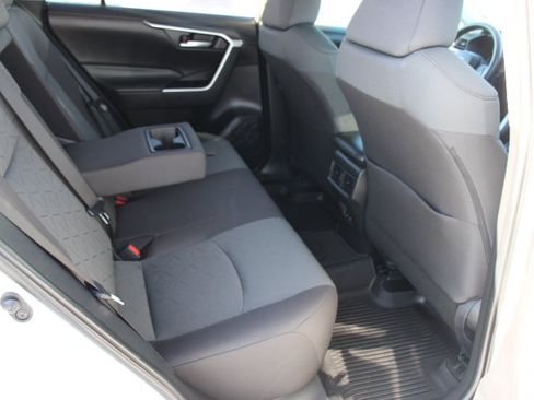 Certified 2025 Toyota RAV4 XLE image 19