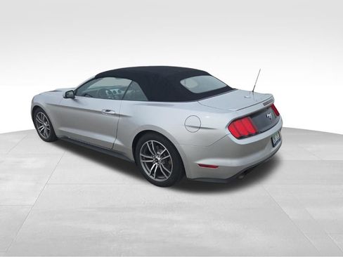 Used 2015 Ford Mustang Premium RWD image 4