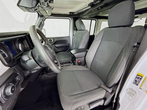 Used 2024 Jeep Wrangler Sport S image 5
