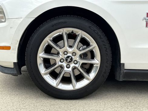 Used 2011 Ford Mustang Premium w/ Electronics Pkg image 9