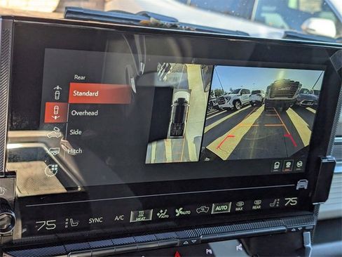 New 2026 GMC Hummer EV 4x4 Crew Cab image 12