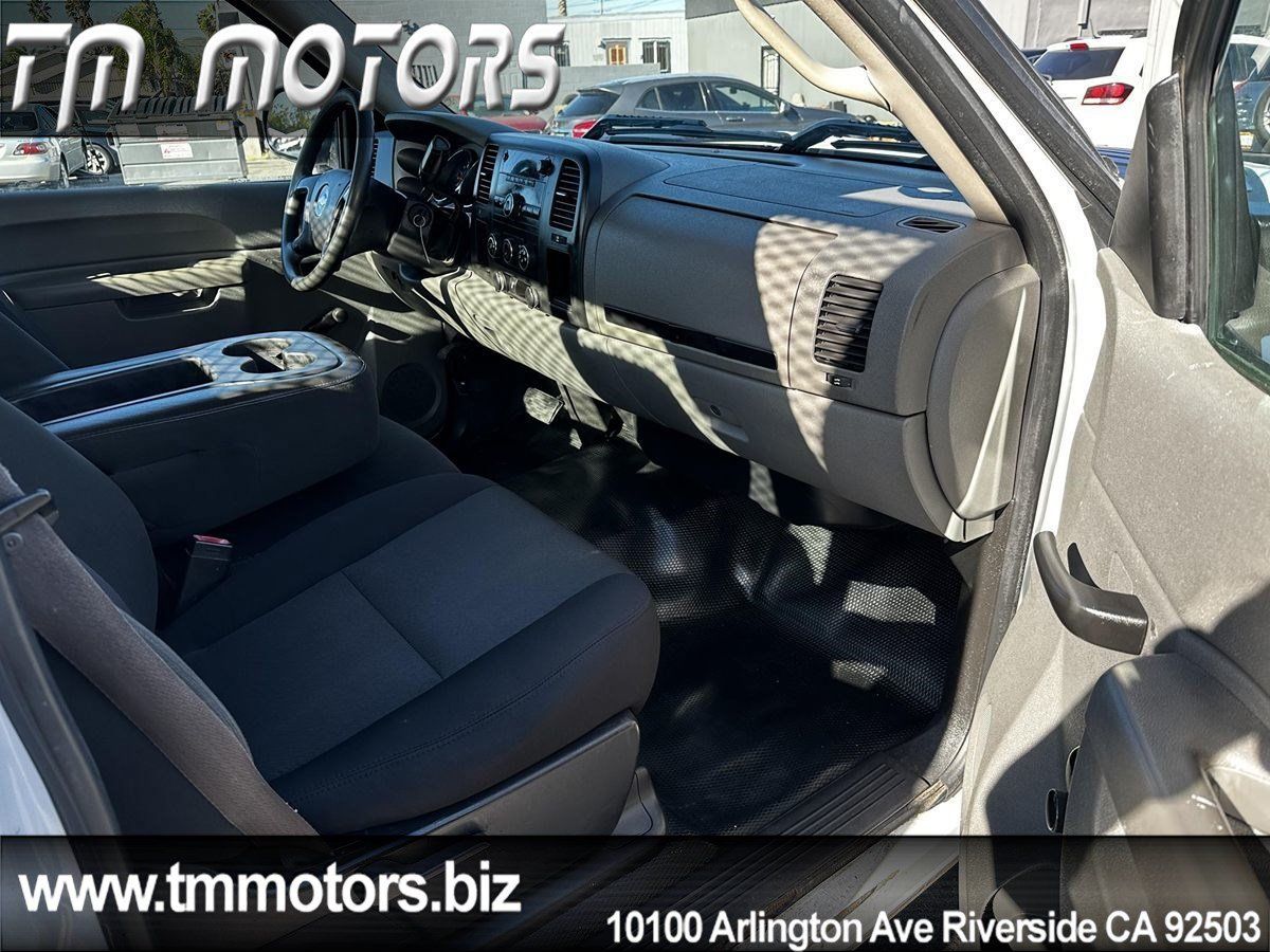 Used 2012 Chevrolet Silverado 2500 W/T RWD image 9