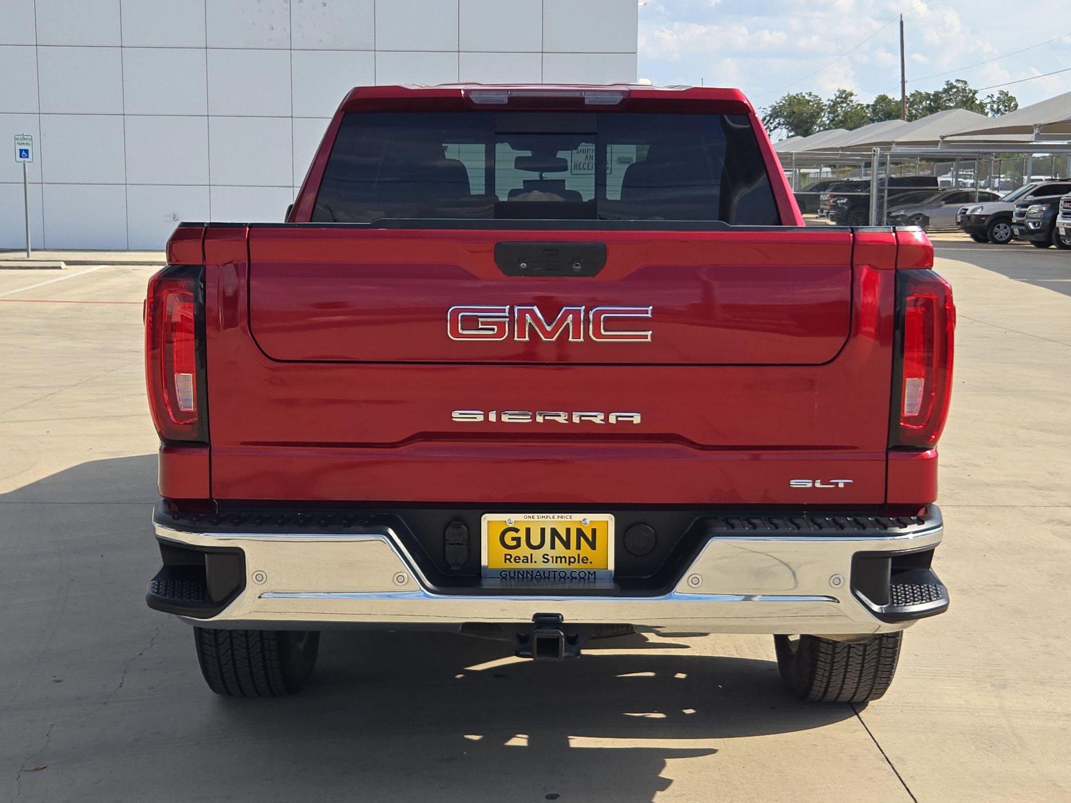 Certified 2022 GMC Sierra 1500 SLT RWD image 4