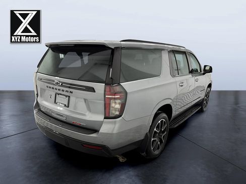 Used 2024 Chevrolet Suburban RST w/ Luxury Package image 6