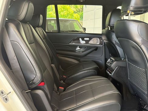 Used 2022 Mercedes-Benz GLS 450 4MATIC image 30
