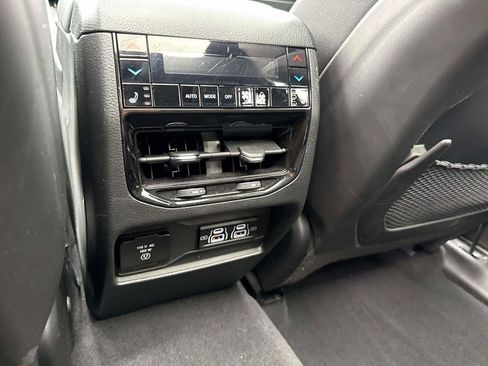 Used 2023 Jeep Grand Cherokee Summit image 13