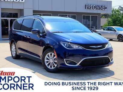 Used 2017 Chrysler Pacifica Touring-L