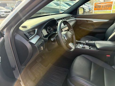 Used 2021 INFINITI QX50 Luxe w/ Appearance Package image 15