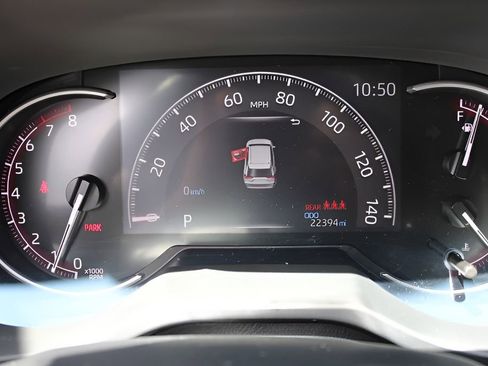 Used 2023 Toyota RAV4 LE AWD/4WD image 11