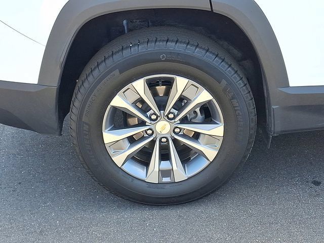 Used 2025 Chevrolet Equinox LT AWD/4WD image 25