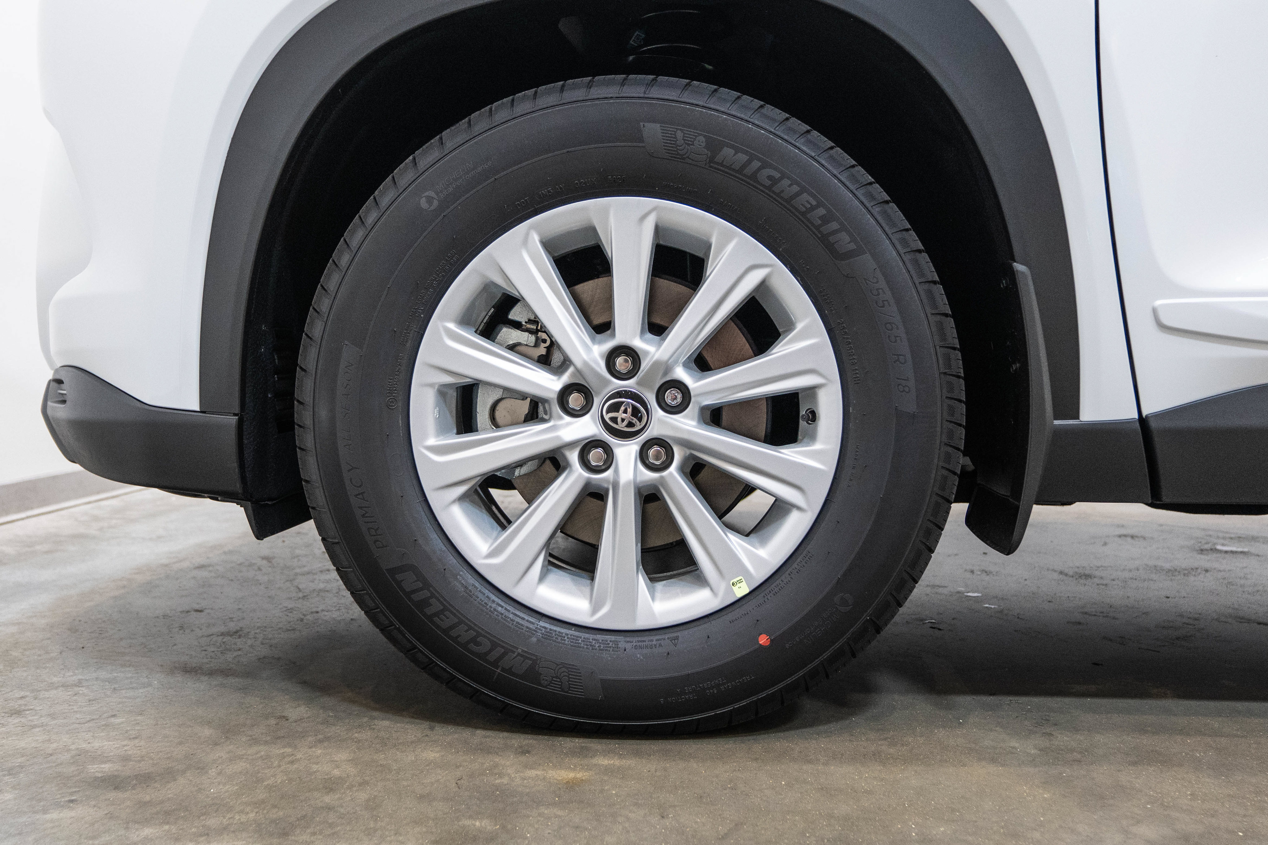 New 2026 Toyota Grand Highlander XLE FWD image 11