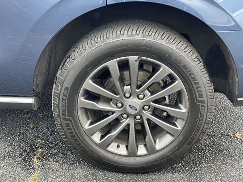 Used 2020 Ford Expedition Limited w/ Equipment Group 301A image 24