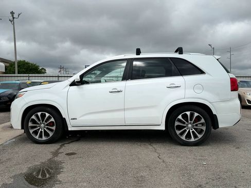 Used 2014 Kia Sorento SX w/ 3rd Row Package AWD/4WD image 14
