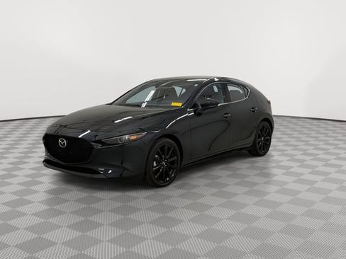 Certified 2025 MAZDA MAZDA3 2.5 S Hatchback w/ Premium Pkg FWD image 4