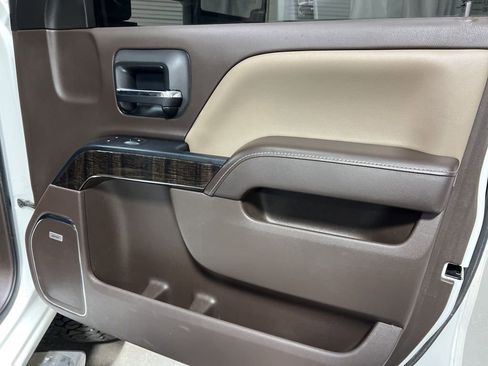 Used 2016 GMC Sierra 3500 Denali w/ Duramax Plus Package image 10