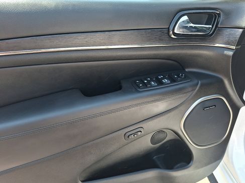 Certified 2019 Jeep Grand Cherokee High Altitude AWD/4WD image 12