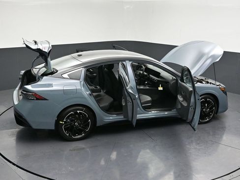 New 2026 Nissan Sentra SR w/ SR Premium Package image 32