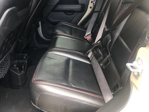 Used 2020 Jeep Gladiator Rubicon AWD/4WD image 8
