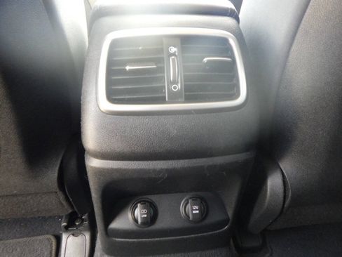 Used 2020 Kia Sorento AWD V6 image 35