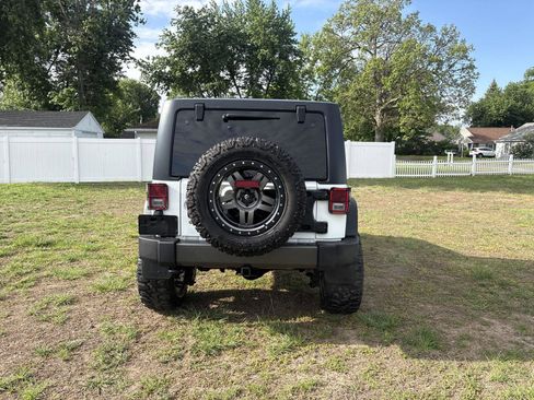 Used 2017 Jeep Wrangler Unlimited Sport AWD/4WD image 7