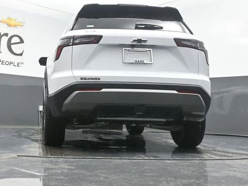 New 2026 Chevrolet Equinox LT w/ Convenience Package II image 32