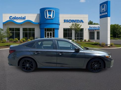 Used 2025 Honda Civic Sport image 8