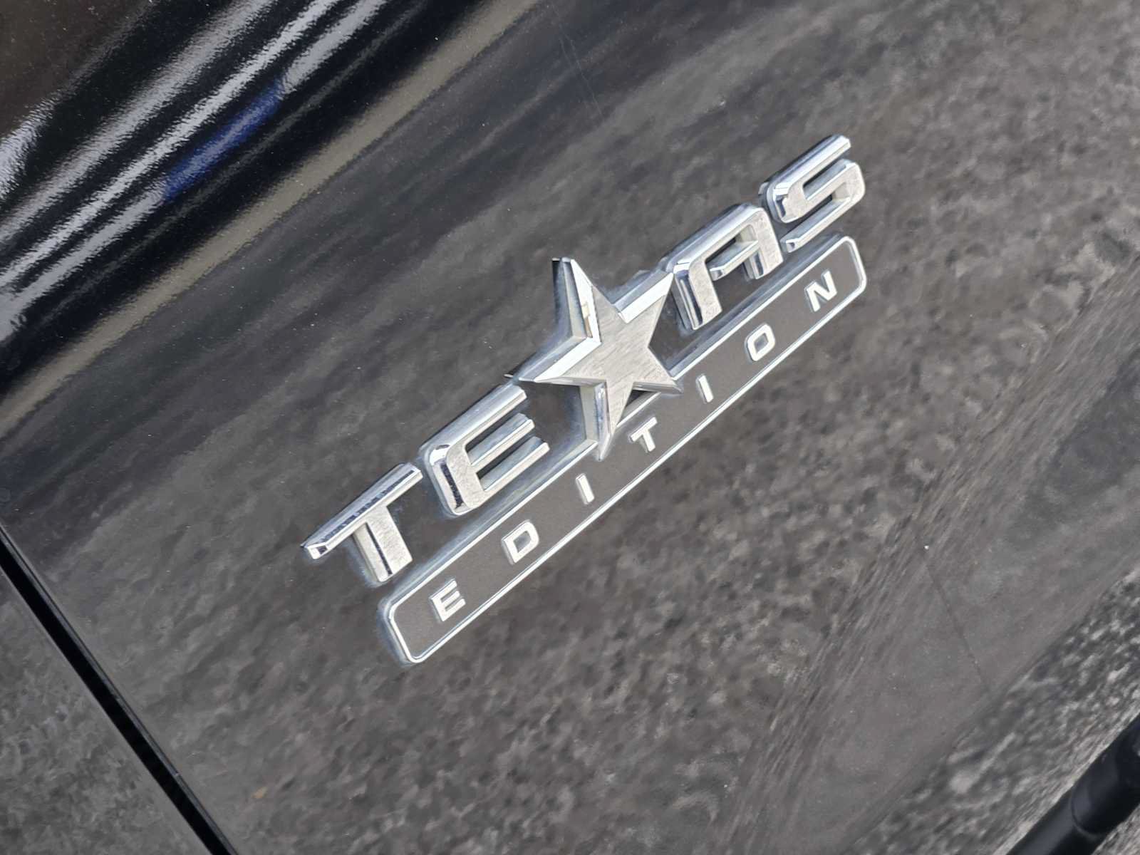 Used 2020 Chevrolet Silverado 1500 RST w/ Texas Edition AWD/4WD image 10