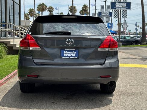 Used 2011 Toyota Venza FWD image 6