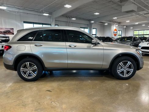Used 2022 Mercedes-Benz GLC 300 GLC 300 Premium Package image 9