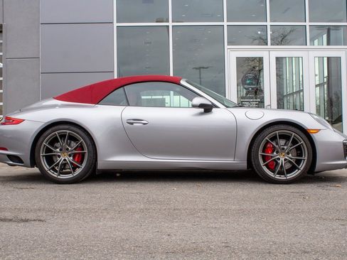 Used 2018 Porsche 911 Carrera S image 4