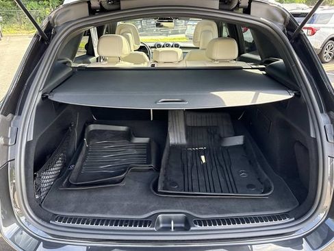 Used 2025 Mercedes-Benz GLC 300 w/ Winter Package image 12