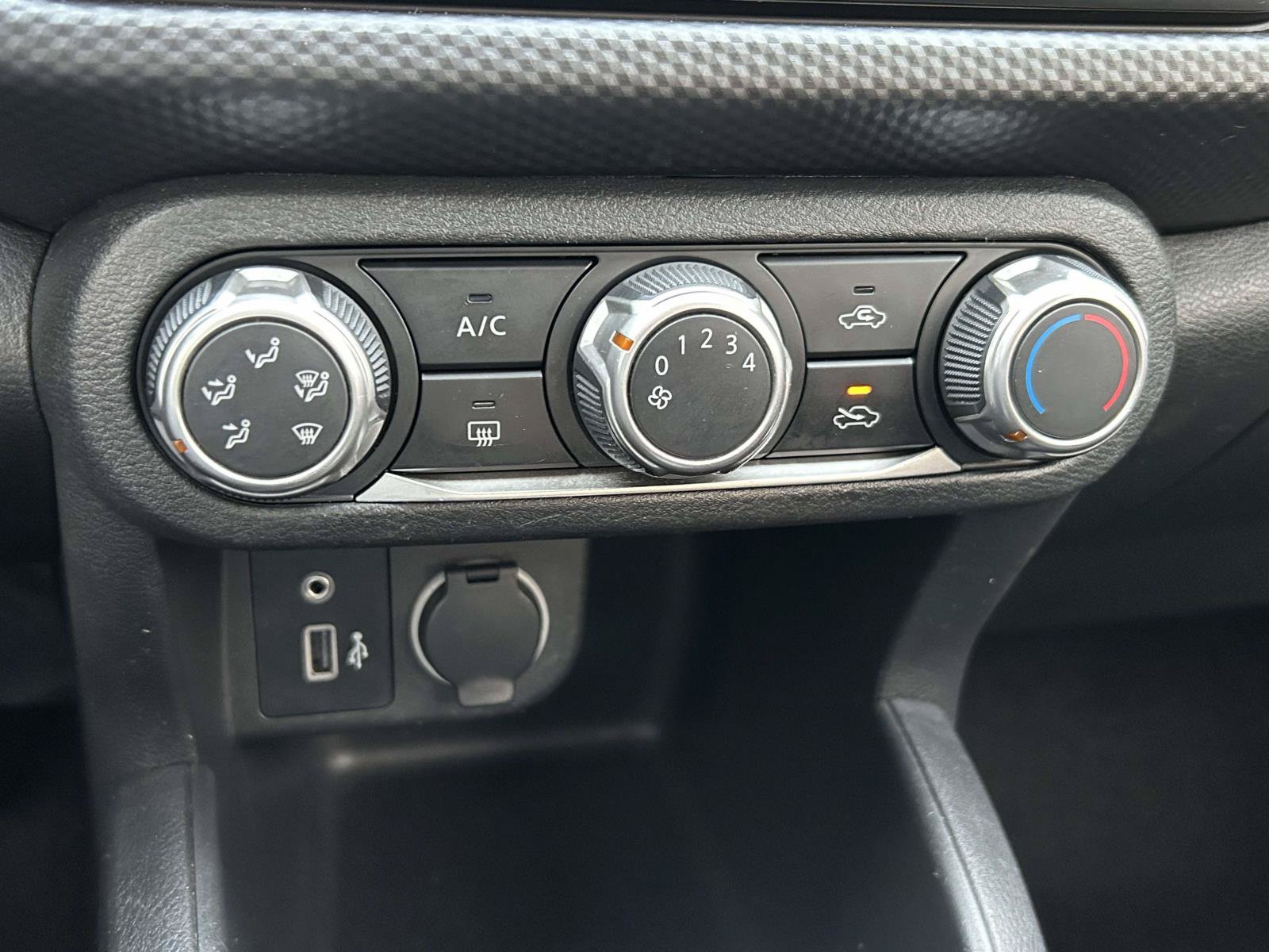 Used 2022 Nissan Kicks S FWD image 20