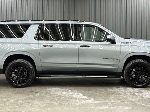 Used 2026 Chevrolet Suburban High Country w/ Sun And Tow Package image 6