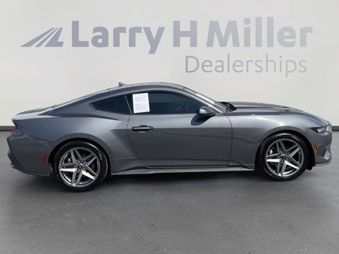 Certified 2025 Ford Mustang Coupe RWD image 6