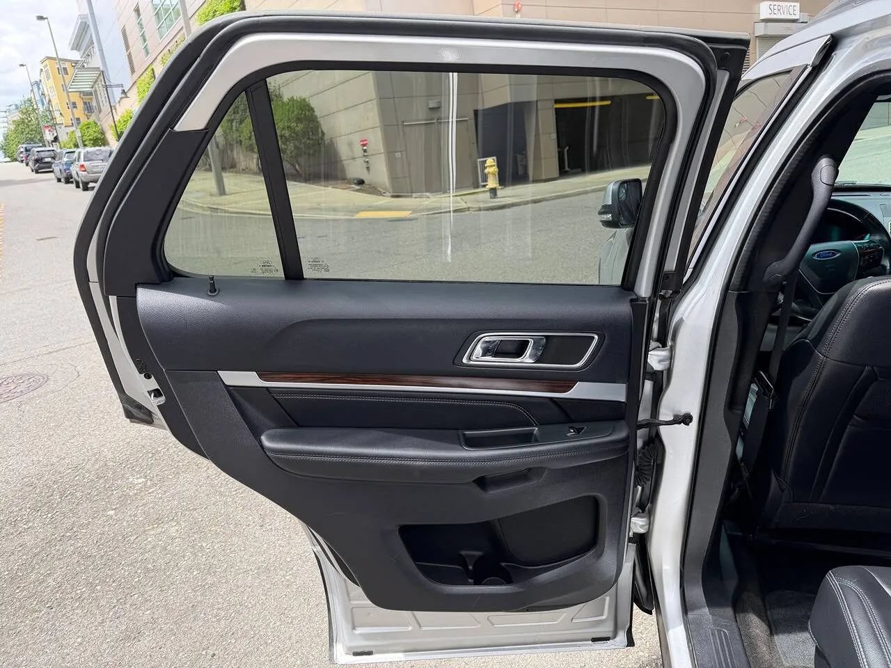 Used 2016 Ford Explorer Limited AWD/4WD image 43