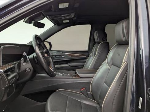 Used 2022 Cadillac Escalade ESV Premium Luxury AWD/4WD image 14