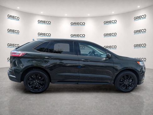 Used 2022 Ford Edge SE w/ Black Appearance Package AWD/4WD image 8