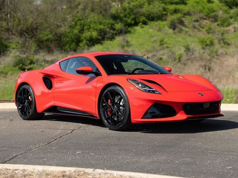 New 2026 Lotus Emira SE image 10