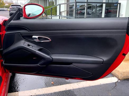 Used 2022 Porsche 718 Boxster image 24