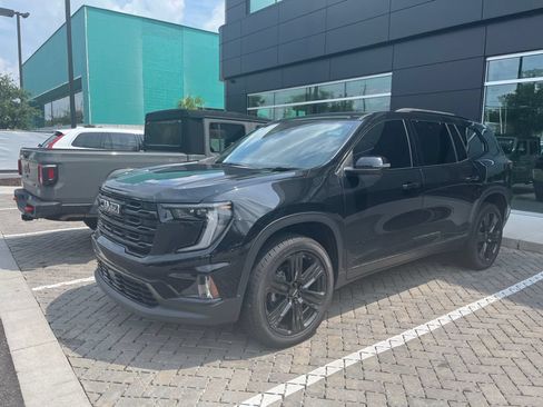 Used 2024 GMC Acadia Elevation w/ Black Edition FWD image 1