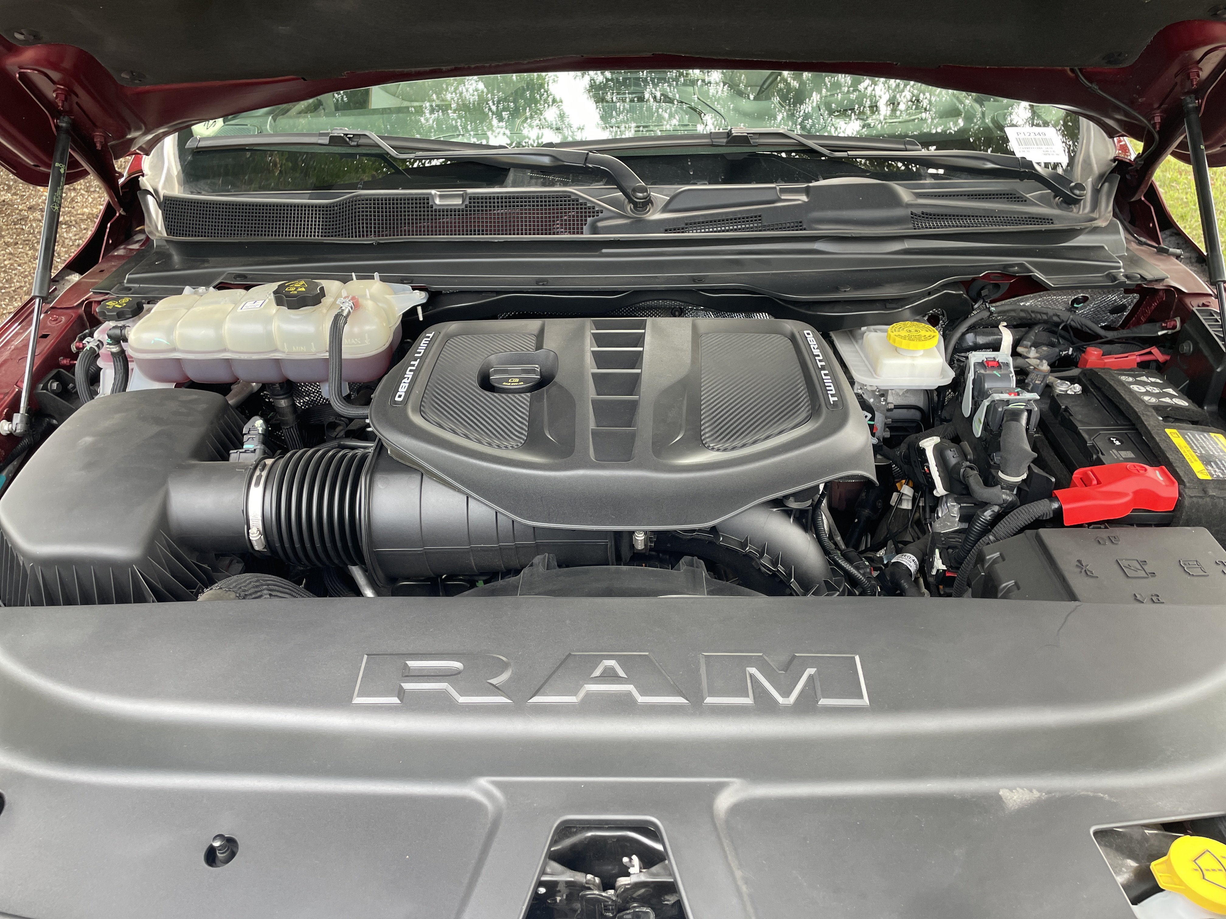 Used 2025 RAM 1500 Tungsten AWD/4WD image 33