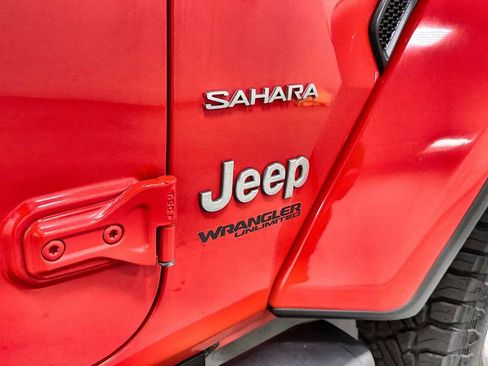 Used 2021 Jeep Wrangler Unlimited Sahara AWD/4WD image 27