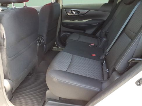 Used 2020 Nissan Rogue SV AWD/4WD image 12